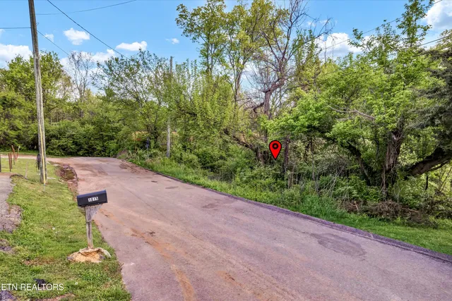 $40,000 | 1018 Cedarwood Street, Knoxville, TN 37914