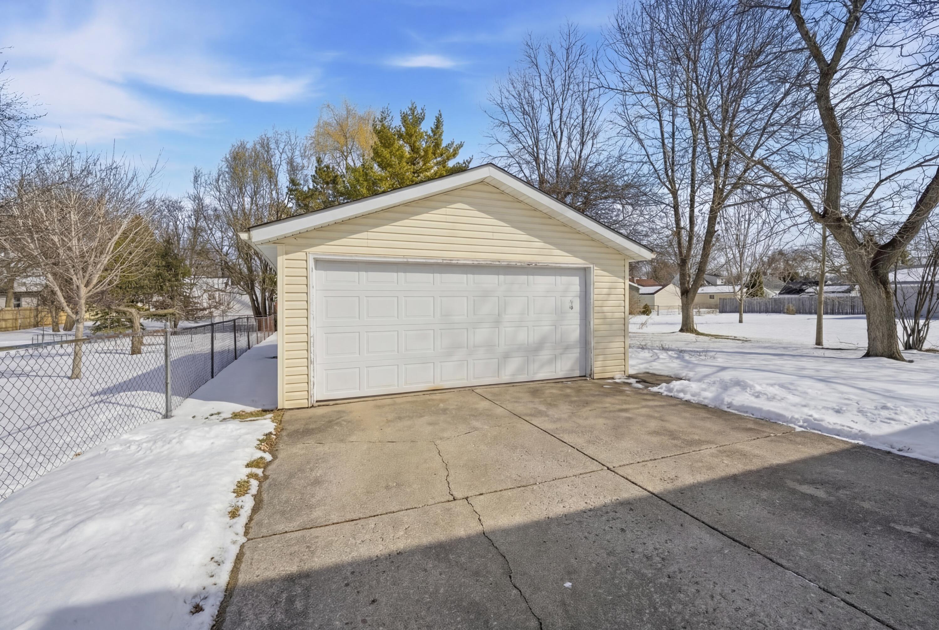224 South Telulah Avenue Appleton, WI 54915 - Photo 26 of 31 photo-27