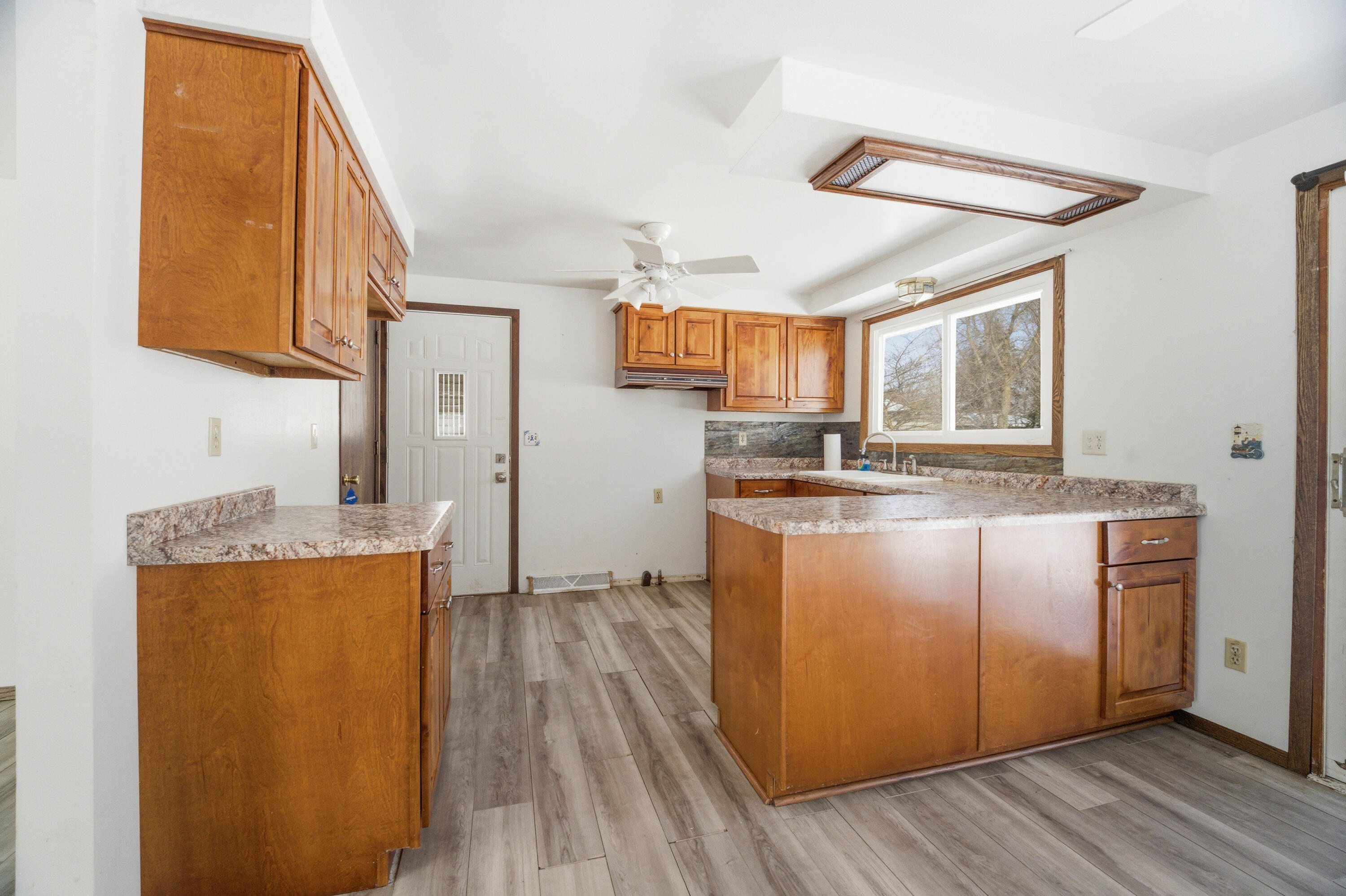 224 South Telulah Avenue Appleton, WI 54915 - Photo 8 of 31 Photo-9
