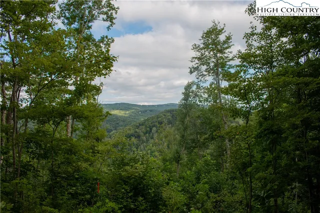 $239,900 | 104 Bear Paw Road, Elk Park, NC 28622