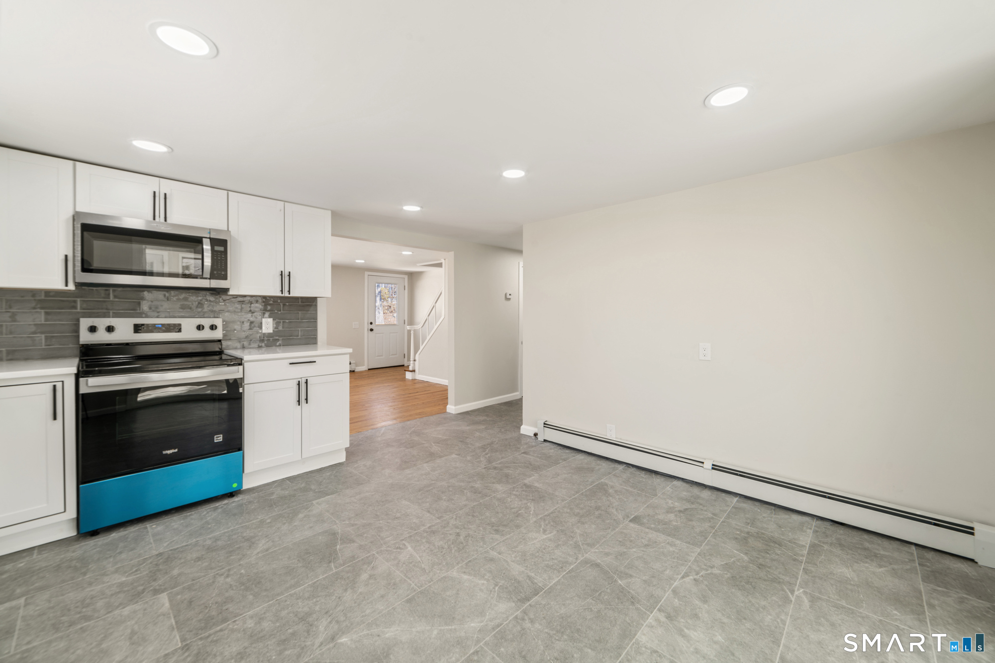 418 Horton Hill Road Naugatuck, CT 06770 - Photo 11 of 36