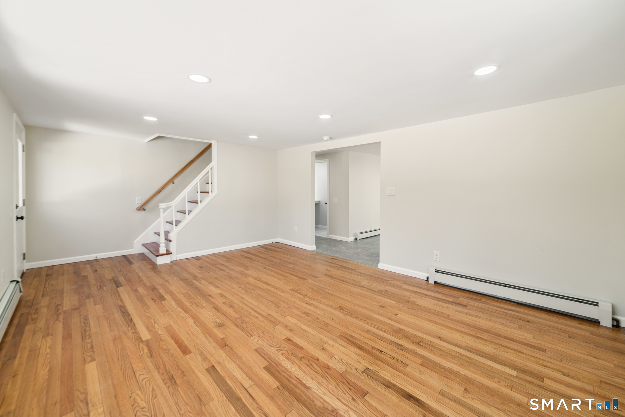 418 Horton Hill Road Naugatuck, CT 06770 - Photo 3 of 36