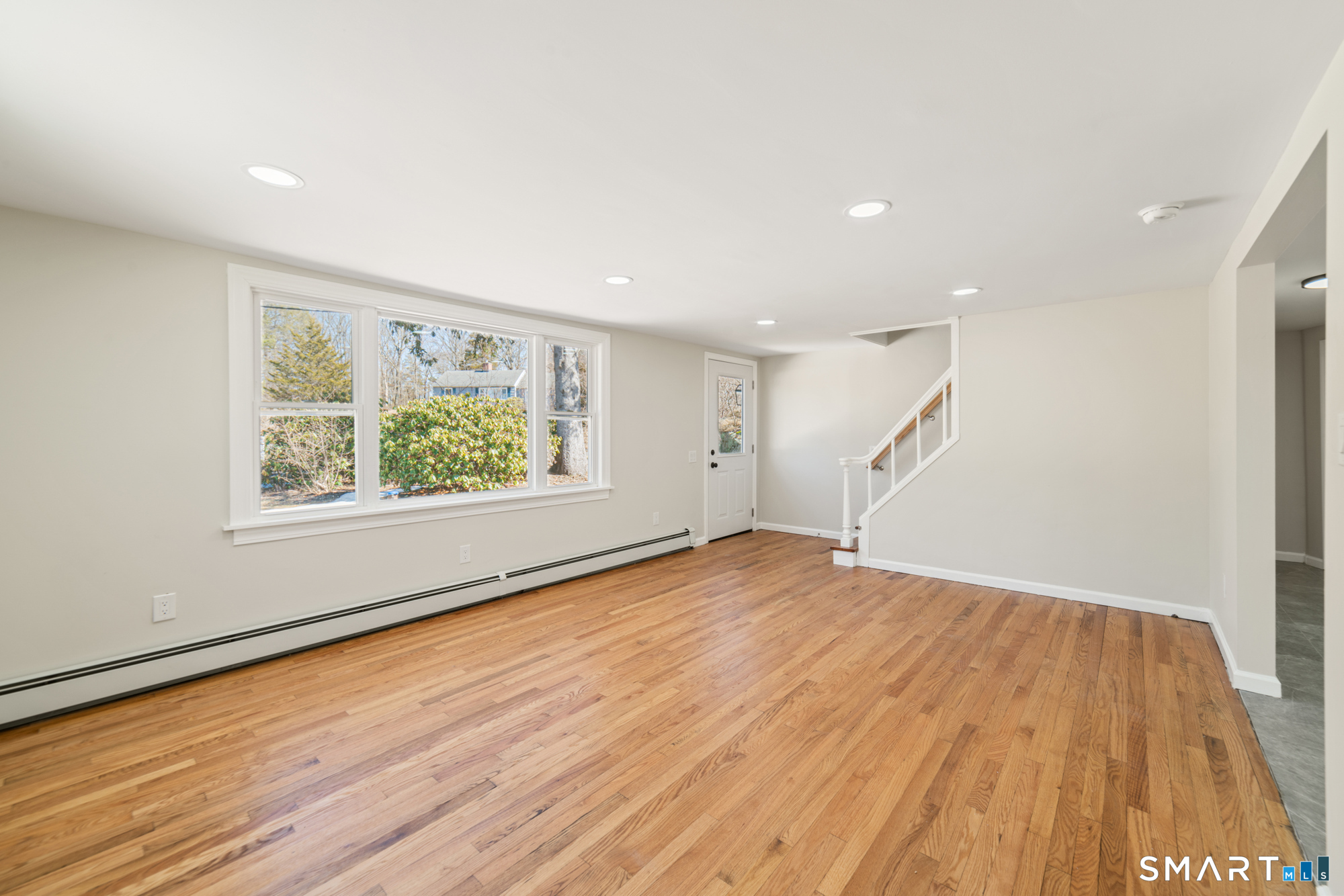 418 Horton Hill Road Naugatuck, CT 06770 - Photo 5 of 36