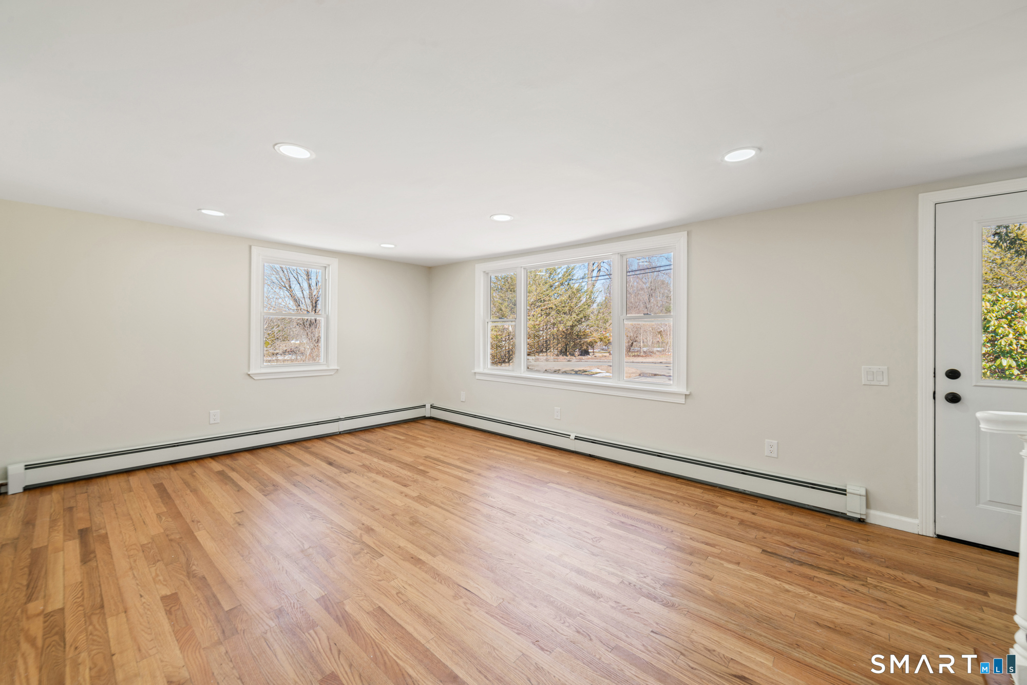 418 Horton Hill Road Naugatuck, CT 06770 - Photo 6 of 36