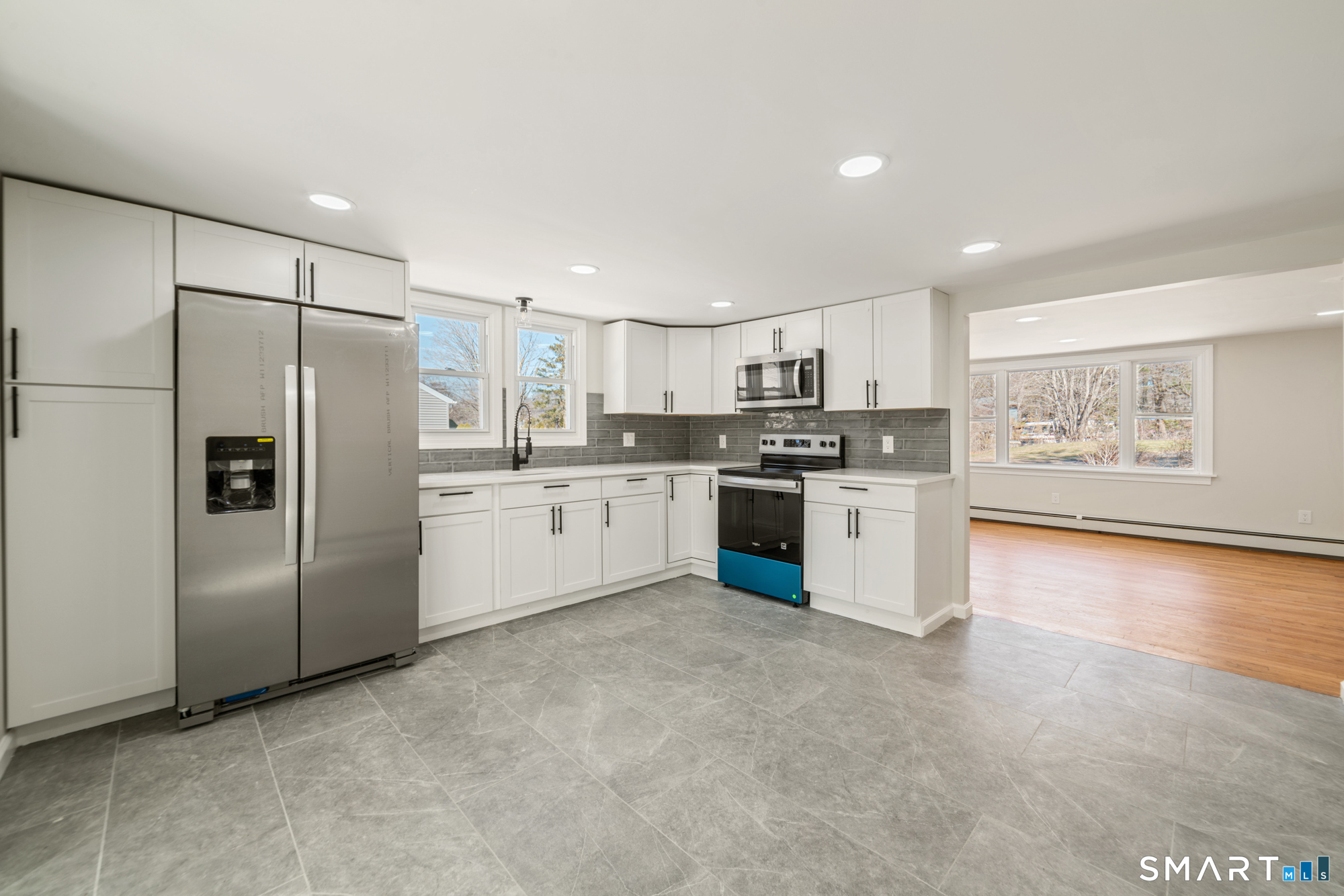 418 Horton Hill Road Naugatuck, CT 06770 - Photo 10 of 36