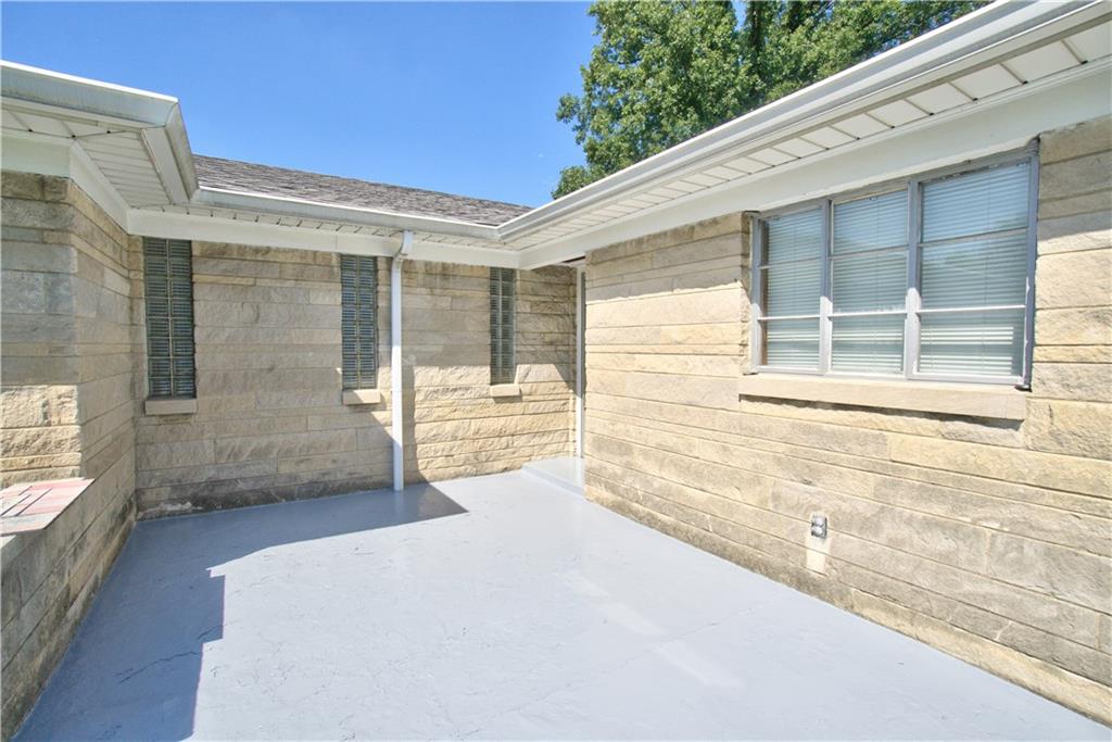 1716 South Hunter Road Indianapolis, IN 46203 - Photo 7 of 48 Gallery Image 7
