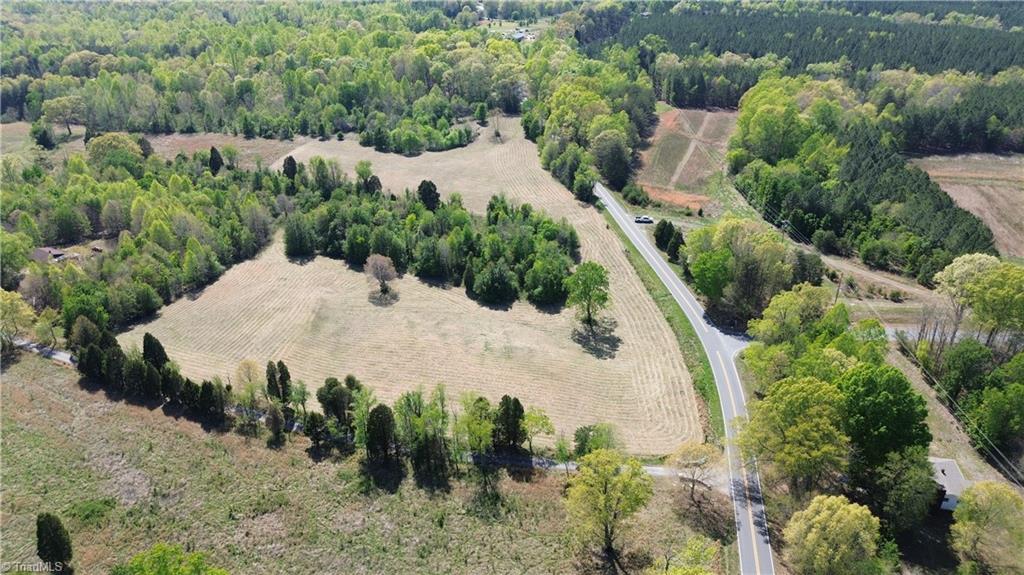 1 Riverside Circle Eden, NC 27288 - Photo 10 of 21 Gallery Image 10