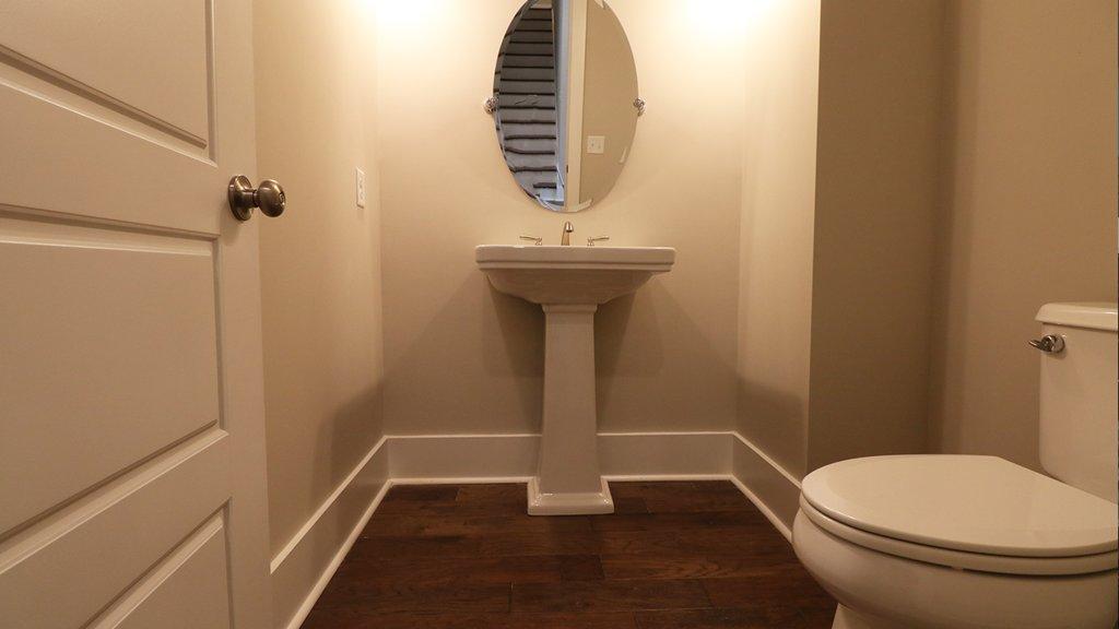 1387 Rivella Drive Mount Pleasant, SC 29464 - Photo 8 of 18 Powder Room