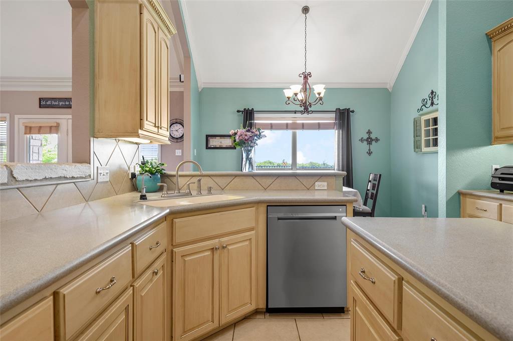 175 Ranchcrest Road Lorena, TX 76655 - Photo 13 of 35
