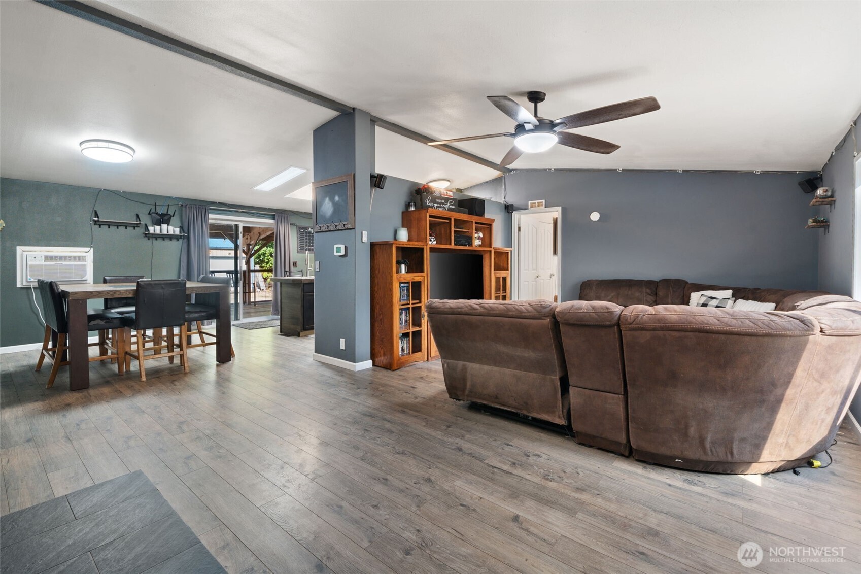 391 Northeast Larson Lake Road Belfair, WA 98528 - Photo 3 of 24 Gallery Image 3