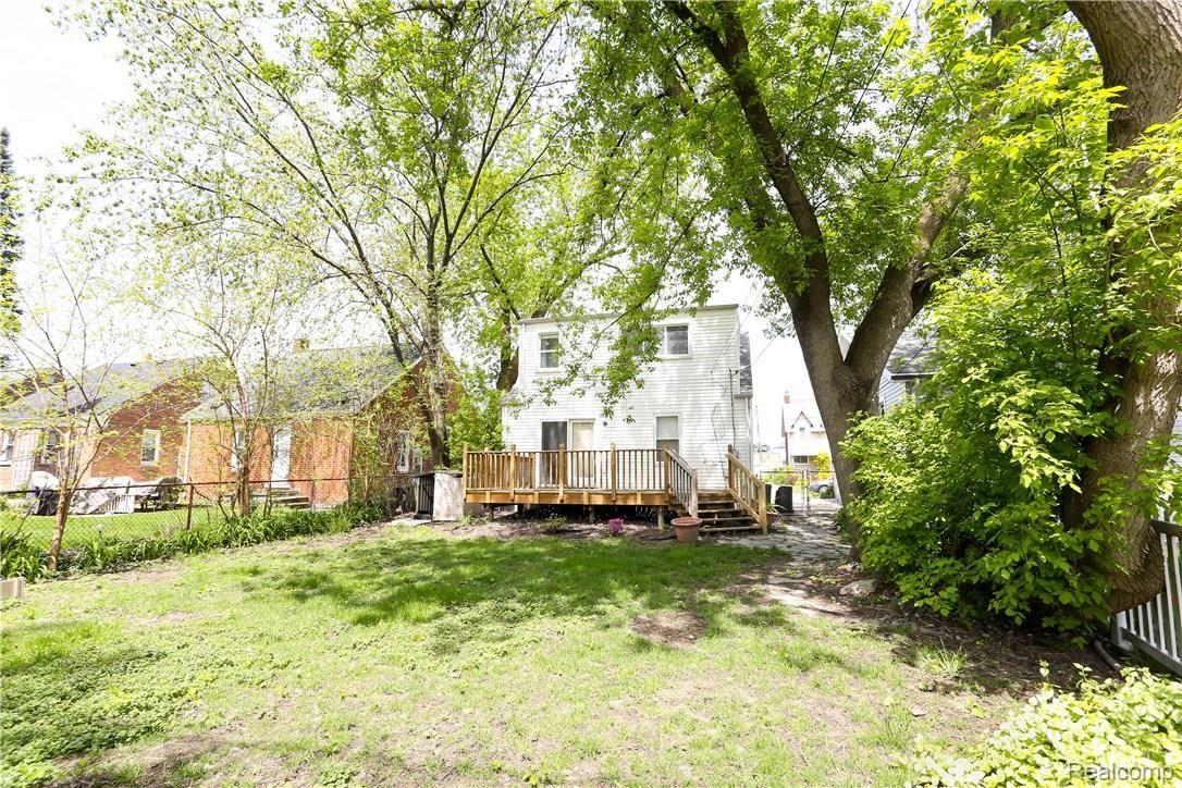 971 Oxford Road Berkley, MI 48072 - Photo 34 of 38 Oxford-33.jpg