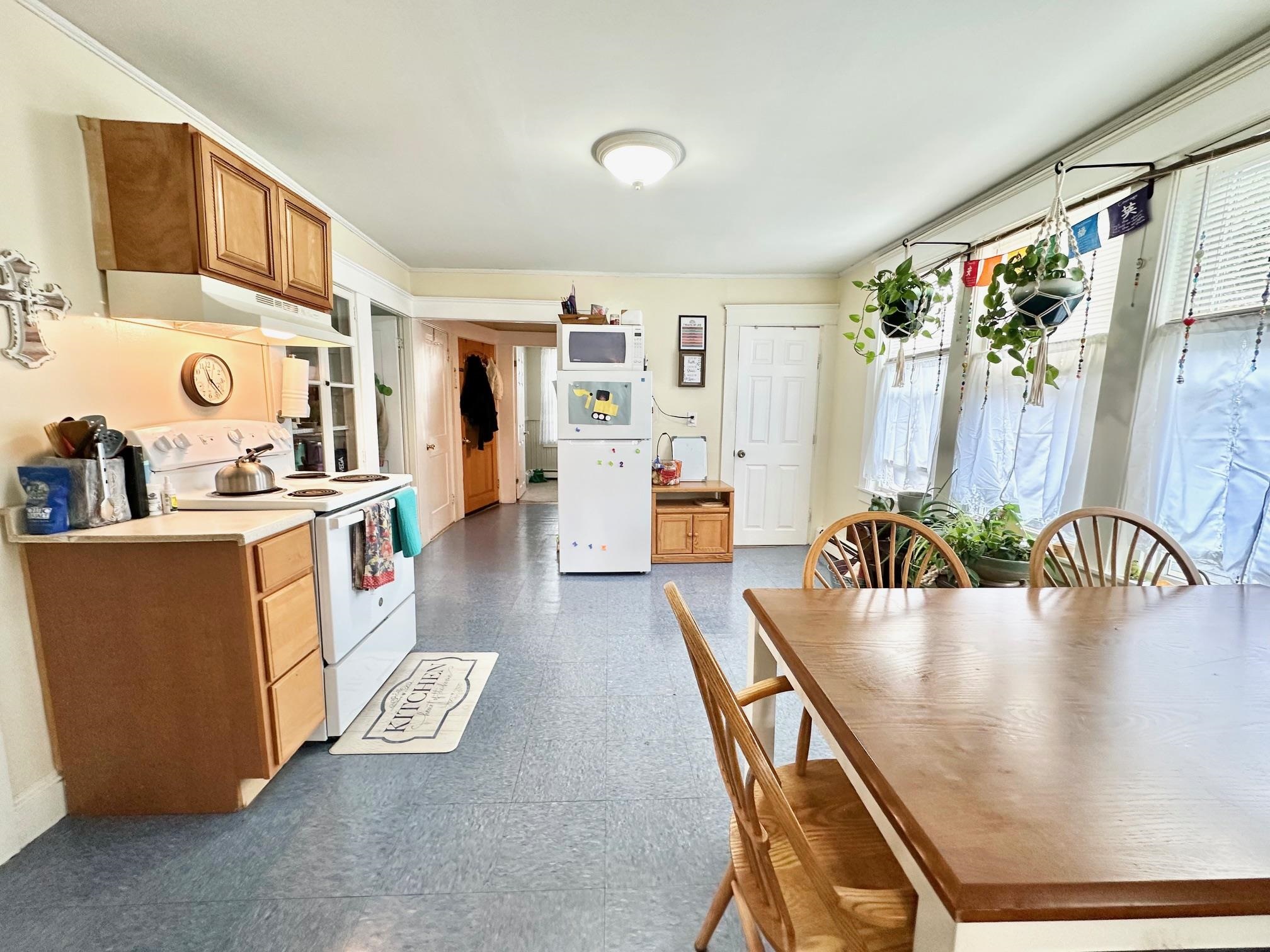 477-479 Calef Road Manchester, NH 03103 - Photo 14 of 29