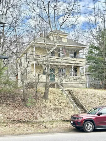 $500,000 | 477-479 Calef Road, Manchester, NH 03103