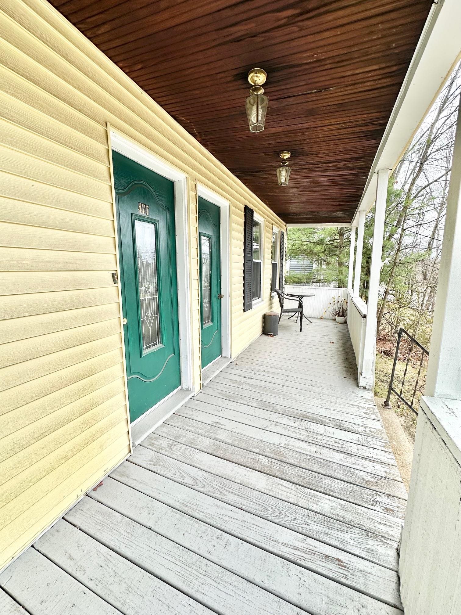 477-479 Calef Road Manchester, NH 03103 - Photo 4 of 29