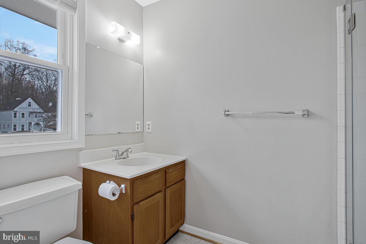 7245 Riding Hood Circle Columbia, MD 21045 - Photo 29 of 46 Primary Bath