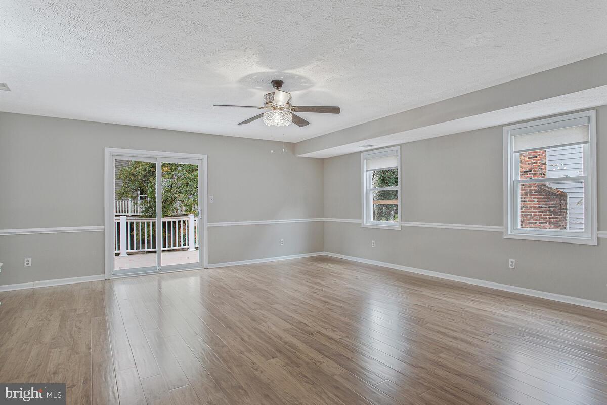 7245 Riding Hood Circle Columbia, MD 21045 - Photo 7 of 46 Living Room