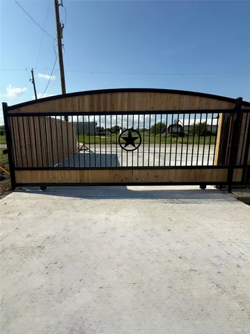 $550 | 17310 Cowan Road, Alvin, TX 77511