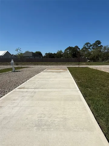 $550 | 17310 Cowan Road, Alvin, TX 77511