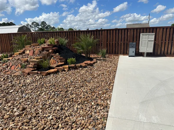 $500 | 17310 Cowan Road, Alvin, TX 77511