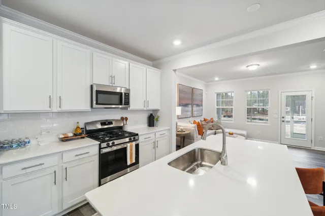 $355,250 | 690 Maple Br Circle, Graham, NC 27253