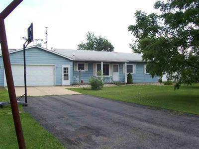 8204 Barden Road Davison, MI 48423 - Photo 1 of 7 20175052.JPG