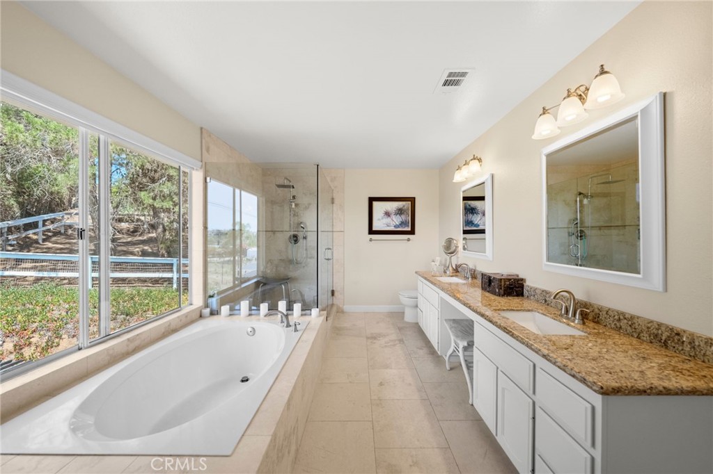 3162 Reche Road Fallbrook, CA 92028 - Photo 19 of 33 Large & Bright Primary Bath