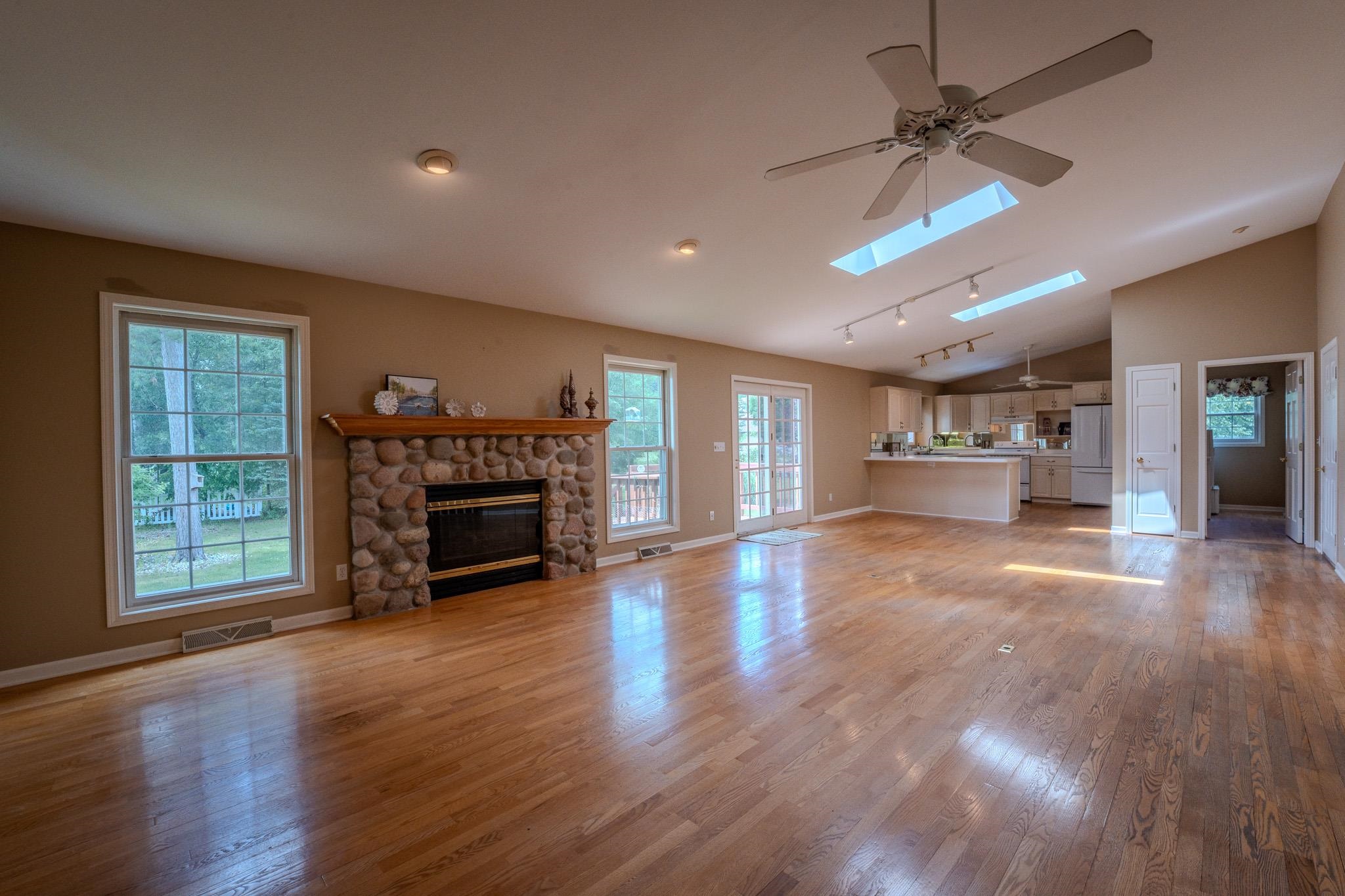 6109 Babl Lane Schofield, WI 54476 - Photo 7 of 44
