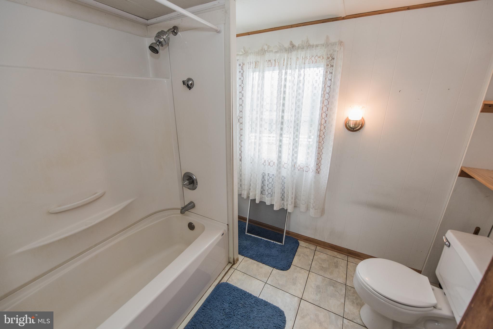 198 Packing House Road Berkeley Springs, WV 25411 - Photo 31 of 53 Bath