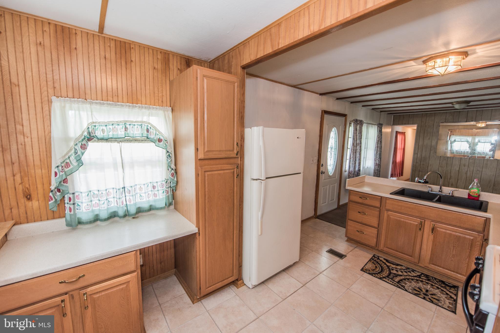 198 Packing House Road Berkeley Springs, WV 25411 - Photo 38 of 53 Kitchen