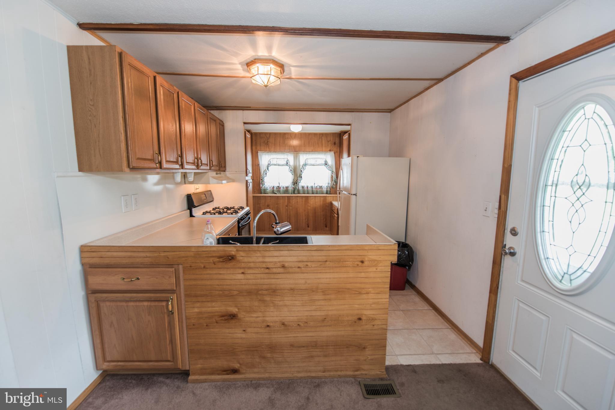 198 Packing House Road Berkeley Springs, WV 25411 - Photo 41 of 53 Kitchen