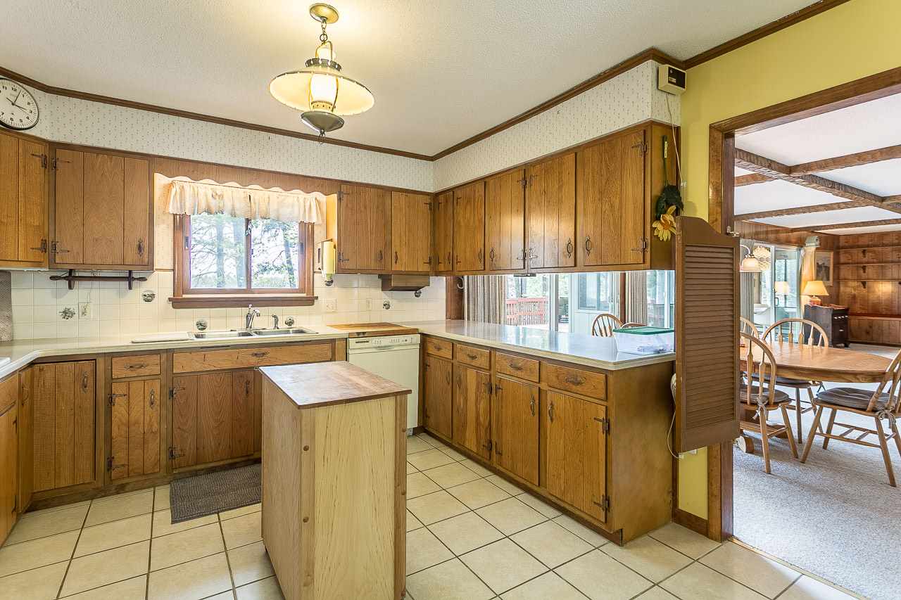 172 East Traverse Lake Road Cedar, MI 49621 - Photo 18 of 45 1832323-17.JPG