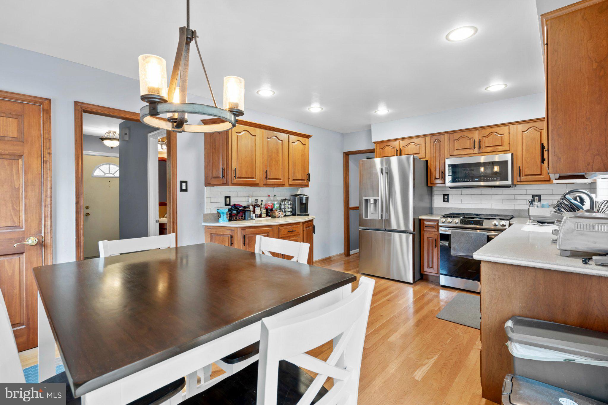 1016 Green Lane Secane, PA 19018 - Photo 12 of 39