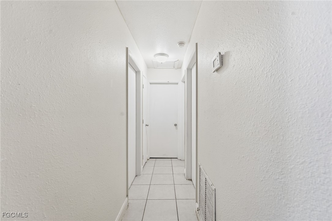 2505 Henderson Avenue Fort Myers, FL 33916 - Photo 13 of 18