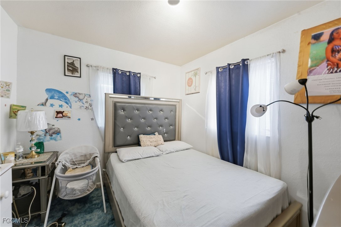 2505 Henderson Avenue Fort Myers, FL 33916 - Photo 14 of 18