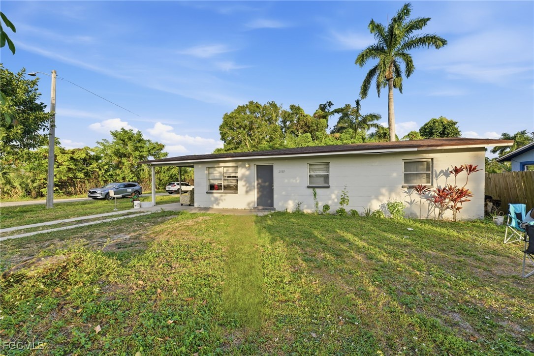 2505 Henderson Avenue Fort Myers, FL 33916 - Photo 5 of 18
