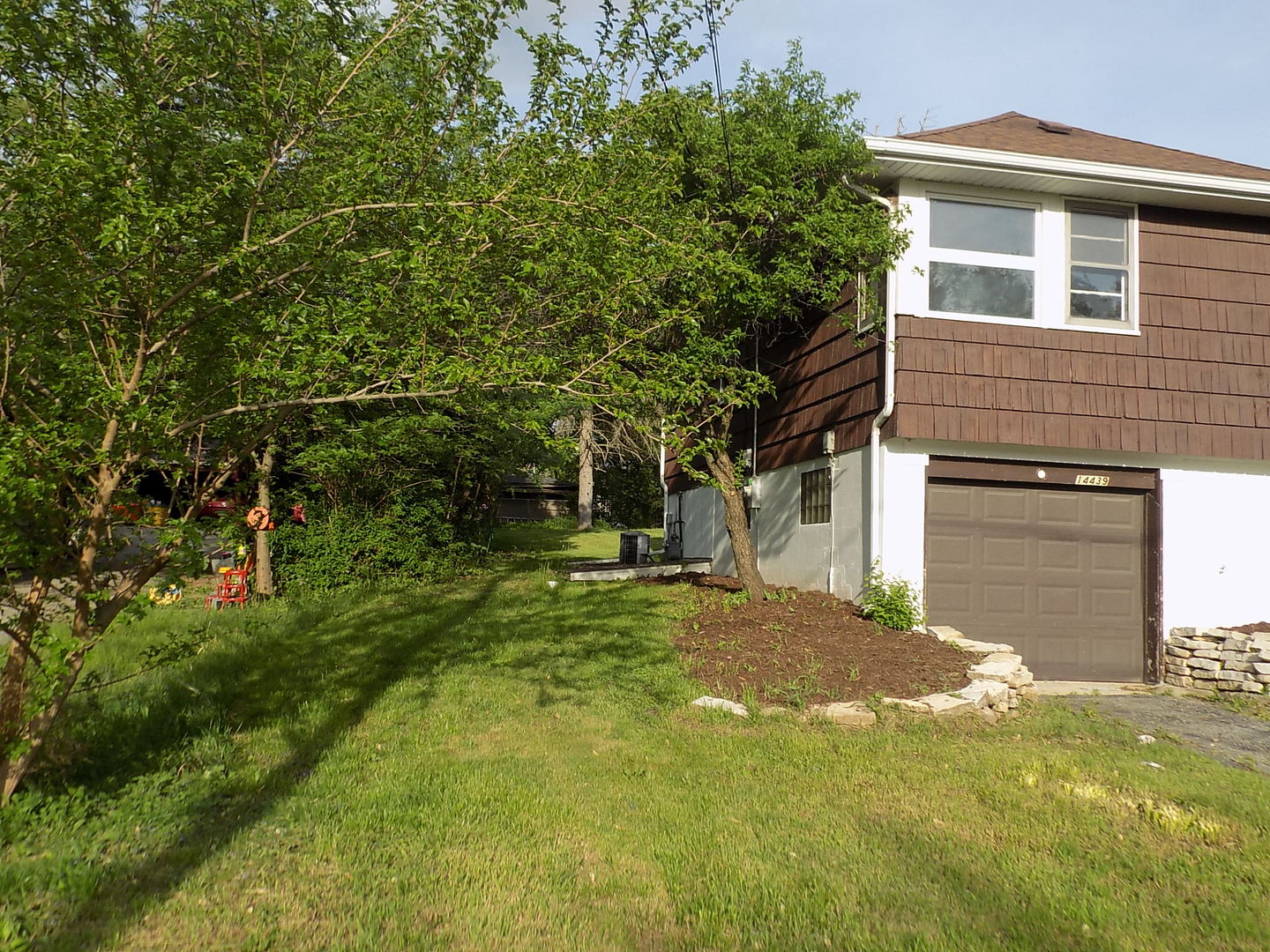 14439 Smith Road Lockport, IL 60441 - Photo 3 of 36