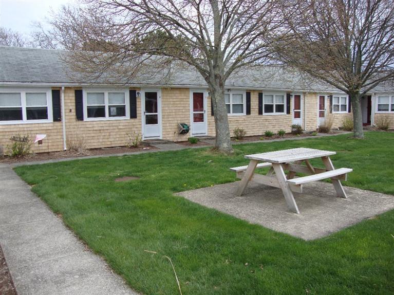 194 Capt Chase Road, Unit 4 Dennis Port, MA 02639 - Photo 1 of 9 Primary Photo