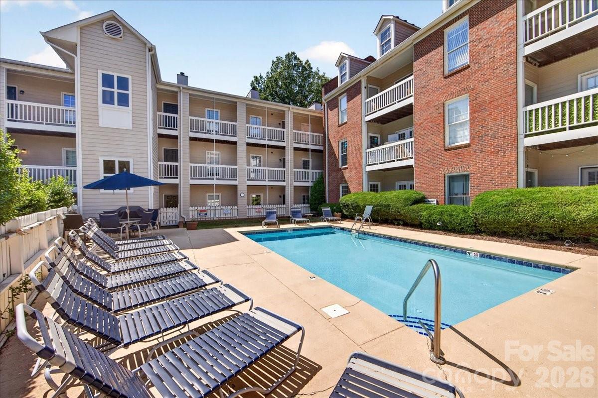 301 Queens Road, Unit 106 Charlotte, NC 28204 - Photo 33 of 34 Gallery Image 33