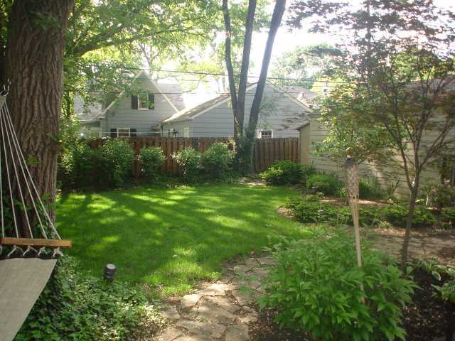 2559 Henthorn Road Columbus, OH 43221 - Photo 12 of 14