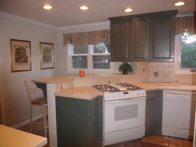 2559 Henthorn Road Columbus, OH 43221 - Photo 6 of 14