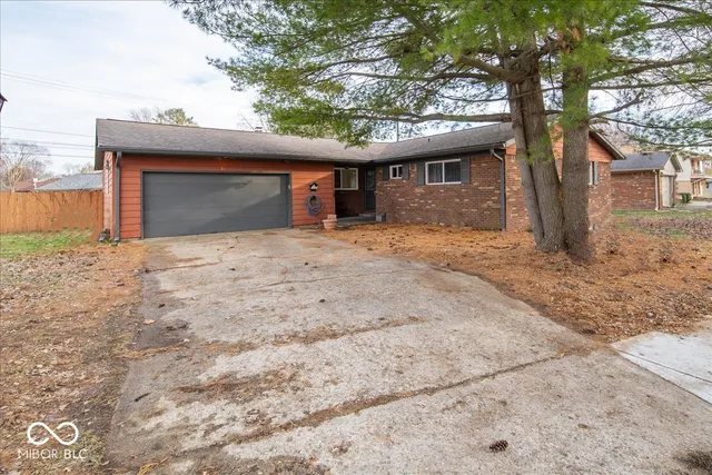 $280,000 | 21 South Dawn Drive, Franklin, IN 46131