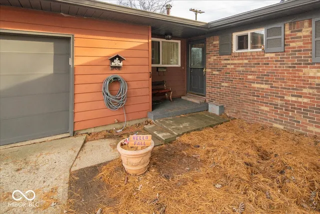 $280,000 | 21 South Dawn Drive, Franklin, IN 46131