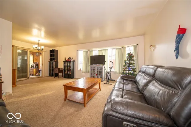 $280,000 | 21 South Dawn Drive, Franklin, IN 46131