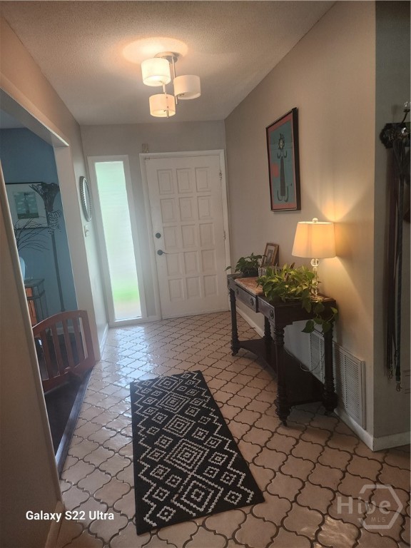 207 Devonshire Road Savannah, GA 31410 - Photo 11 of 13 foyer