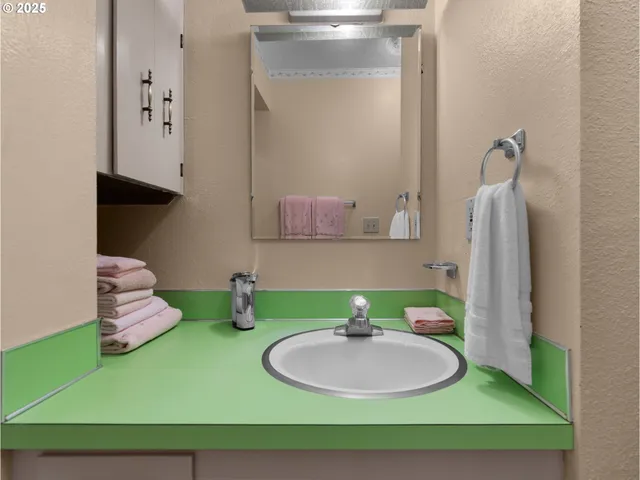 $690,000 | 45495 Southeast Coalman Road, Sandy, OR 97055