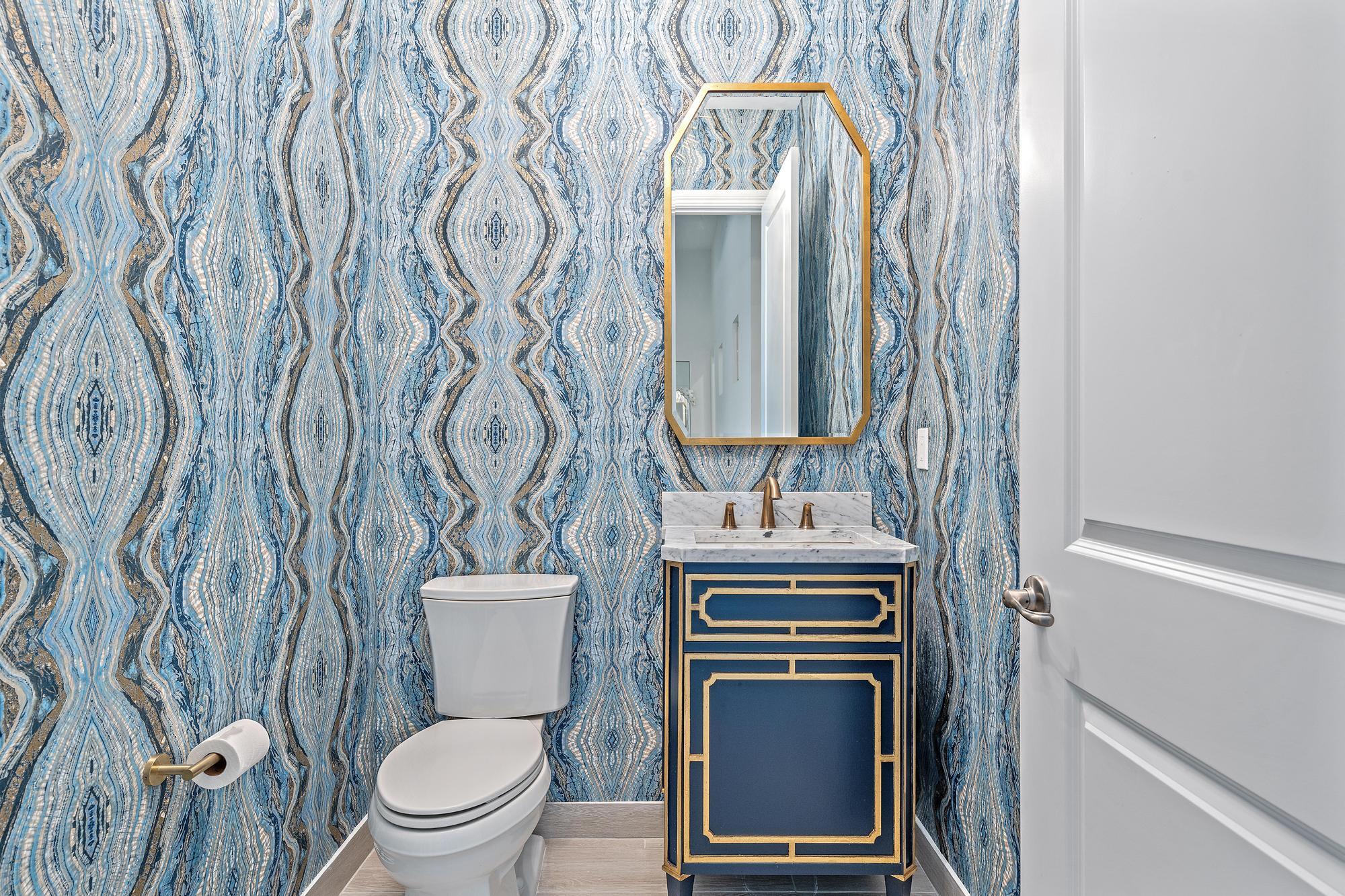 10096 Calabrese Trail Jupiter, FL 33478 - Photo 39 of 58 a bathroom with a toilet and a sink