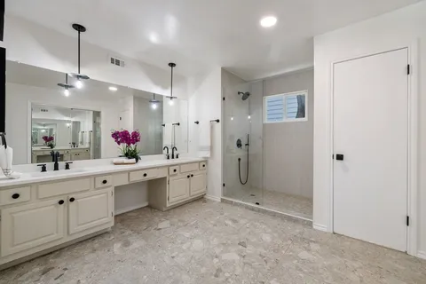 $679,000 | 4304 Clarno Drive, Austin, TX 78749