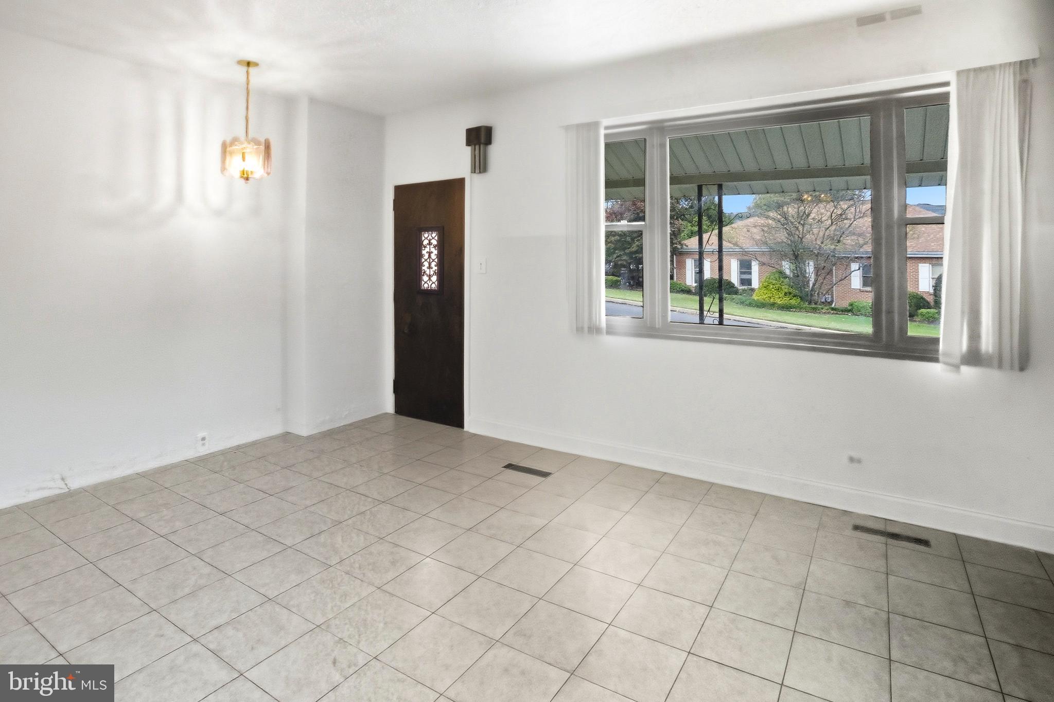 3024 Oley Turnpike Road Reading, PA 19606 - Photo 11 of 33