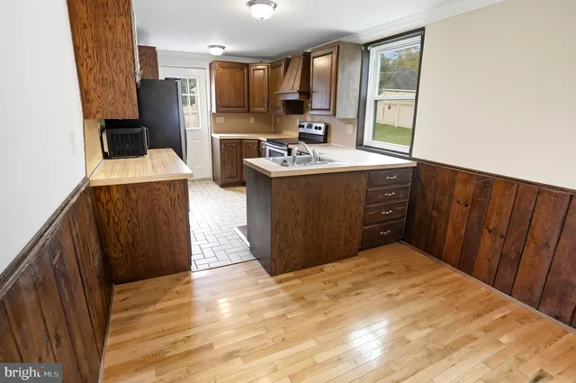 $275,000 | 3024 Oley Turnpike Road, Reading, PA 19606