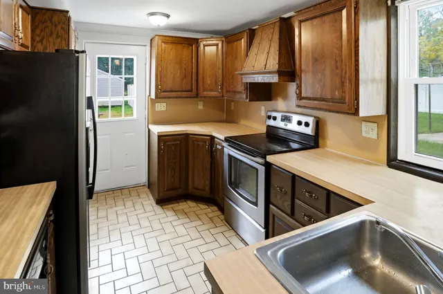 $275,000 | 3024 Oley Turnpike Road, Reading, PA 19606